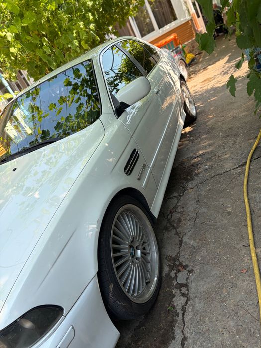 Vând BMW seria 5