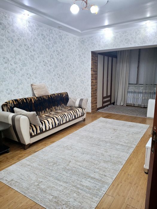 Сдам посуточно 2х комн кв в центре