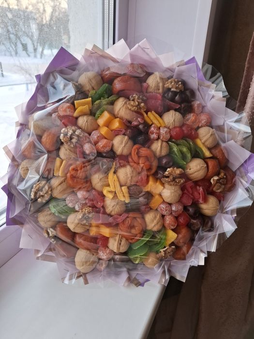 букеты и корзины из сухофруктов