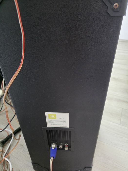 Boxe JBL profesionale + stație + mixer