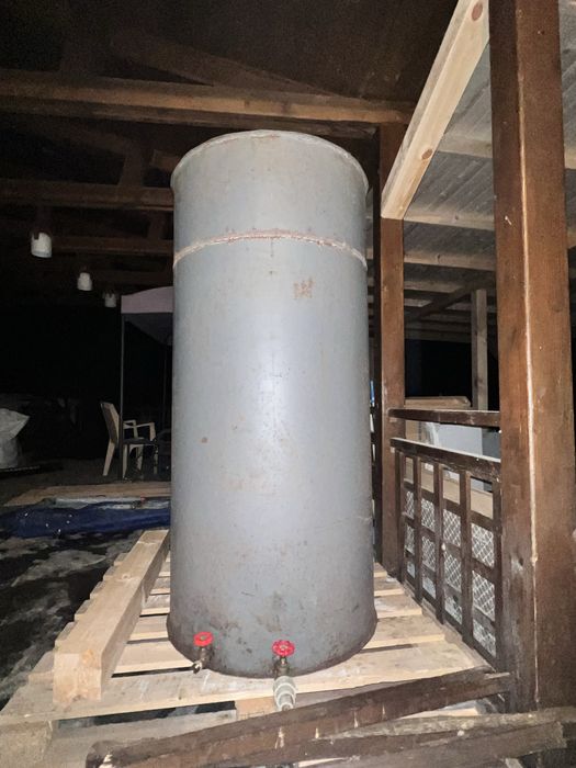 Метален резервоар за нафта