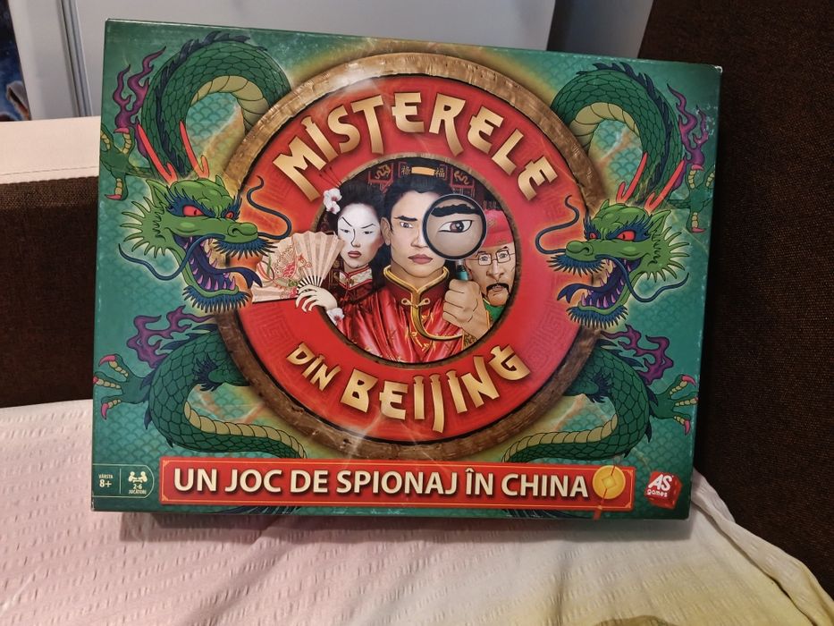 „Misterele din Beijing – Un joc de spionaj în China”, marca AS Games.