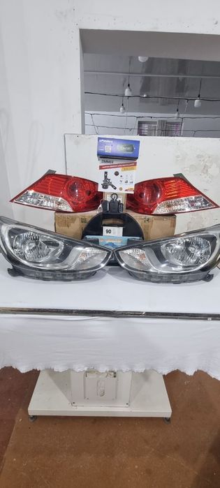 Hyundai Accent год выпуска 2011 год