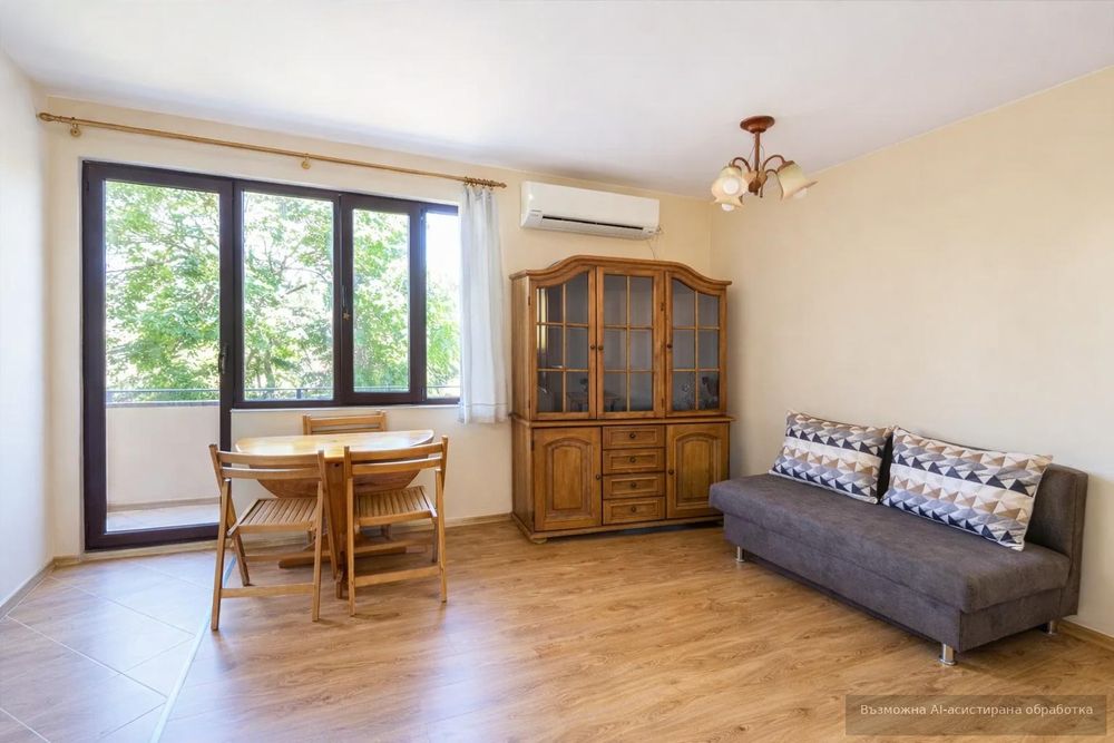 Тристаен апартамент в ТОП Център/ Тиха улица!