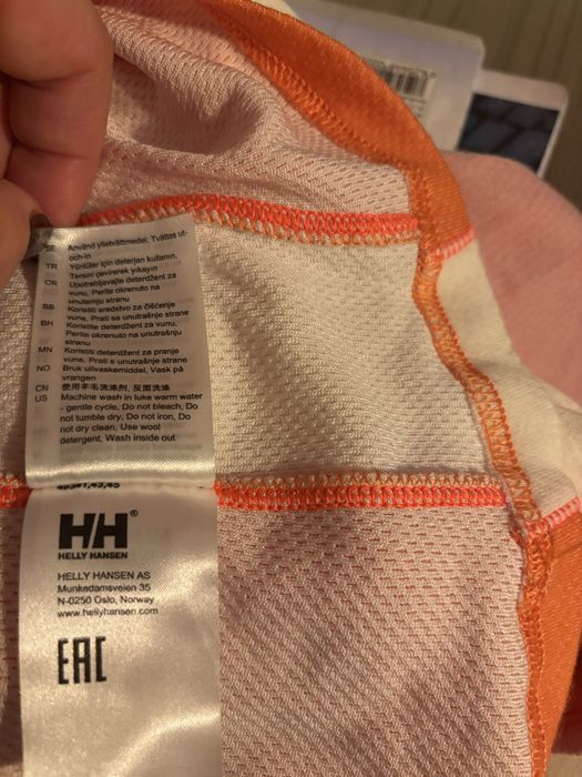 Bluza cu merinos Helly Hansen masura L