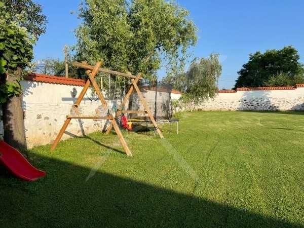 Продава се Къща в с. Васил Левски, Област Пловдив - 150 кв.м за 2334 €/кв.м - Снимка #11