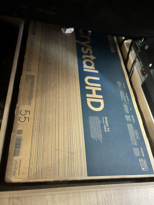 Smart tv Samsung Crystal UHD 55”