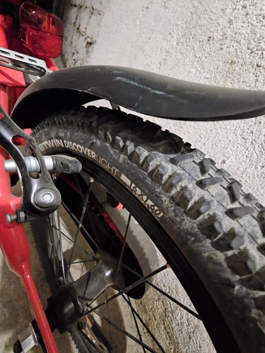 Vand bicicleta pentru copii Btwin Racing 900 + cadou