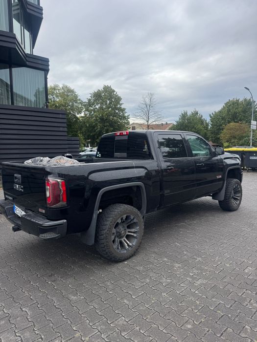 Gmc Sierra 2018 All Terrain 4x4 V8 5.3 litri