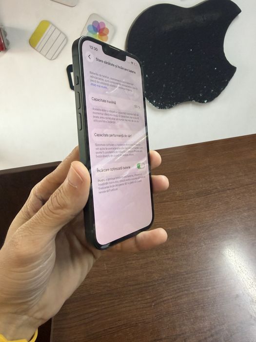 Vand Iphone 13 128Gb Green impecabil