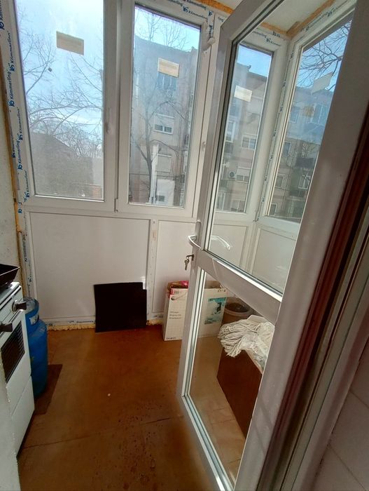 Vand apartament 2 camere str.Moldovei,Rogerius Oradea suprafață 46mpp