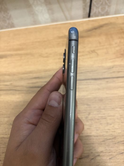 Продам Iphone 11 64gb black
