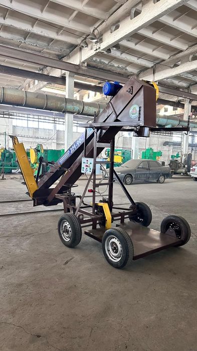 Погрузчик Биг Бэгов электрический самопередвижной