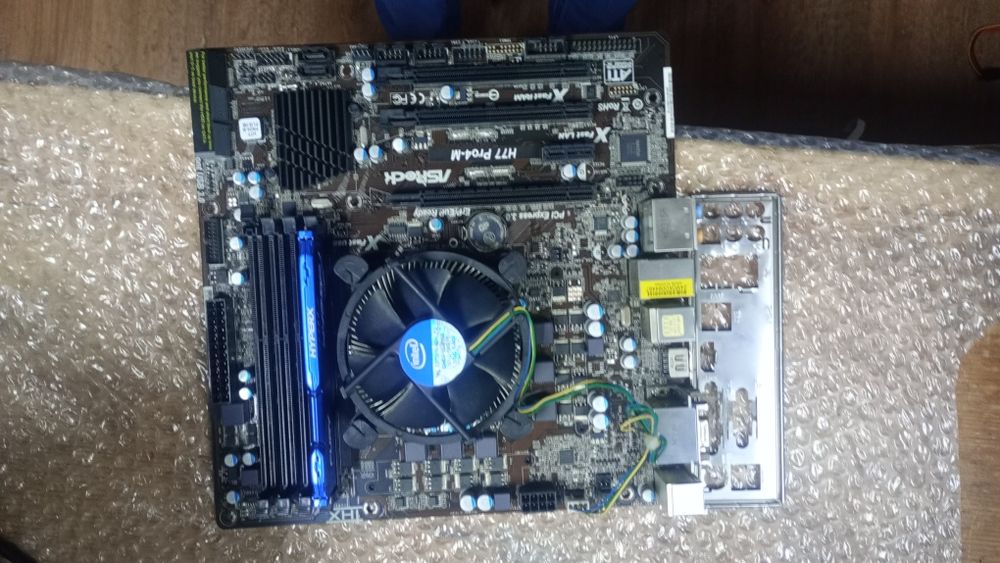 Placa de baza cu i7 generația a 3 (versiunea k)
