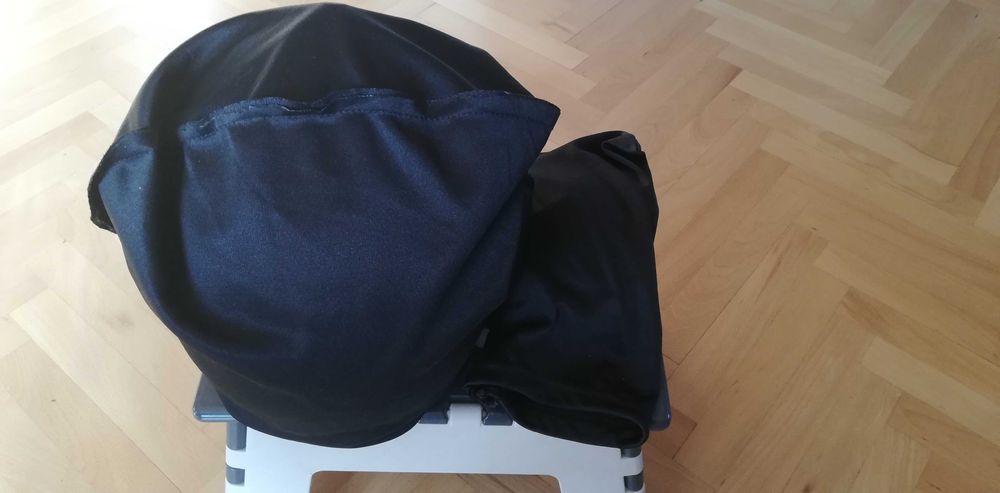 Детска ски каска и очила за момиче