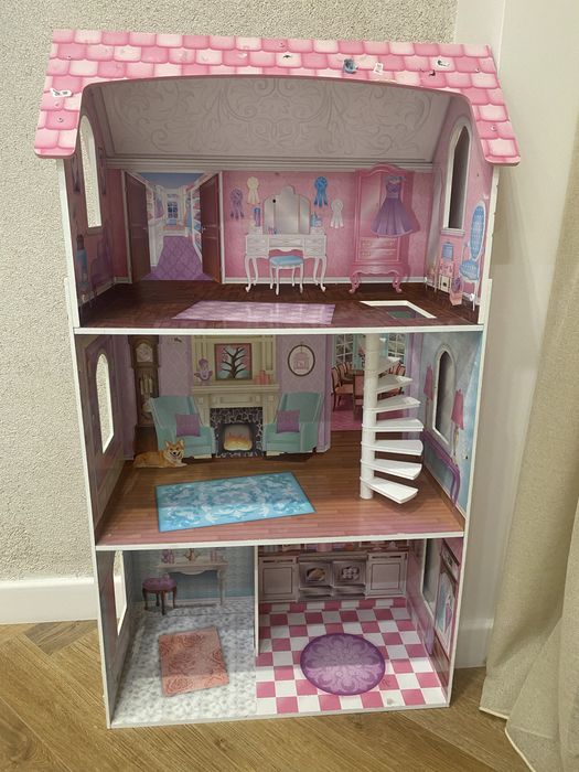 Продам домик для кукол.