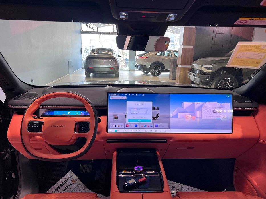 Lynk&Co 900 1.5T Ultra Qora Kafolat bilan