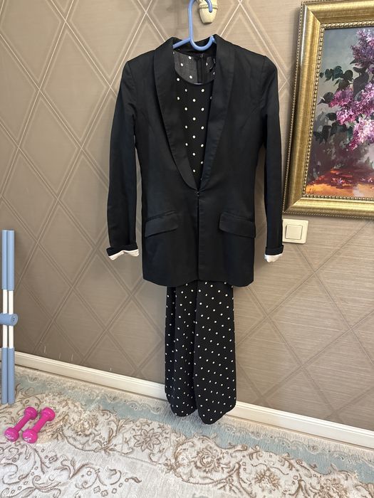 Massimo Dutti Zara Stradivarius