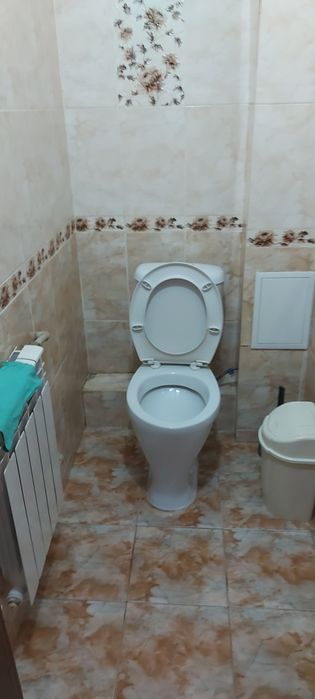 Комната Девушке в Квартире