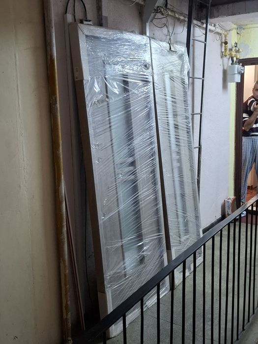 Vand usi de interior