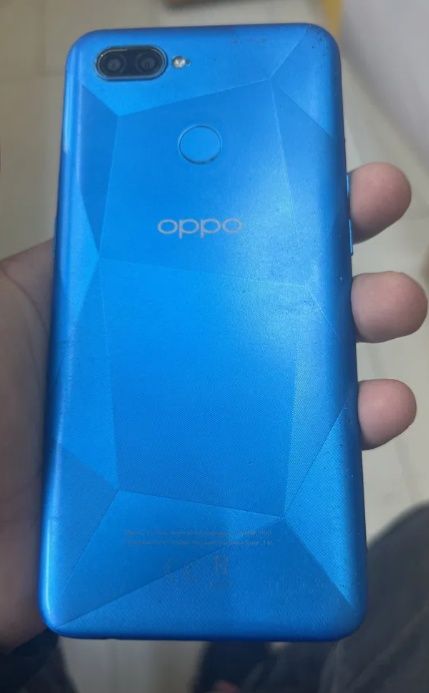 Продам телефон Оппо А12