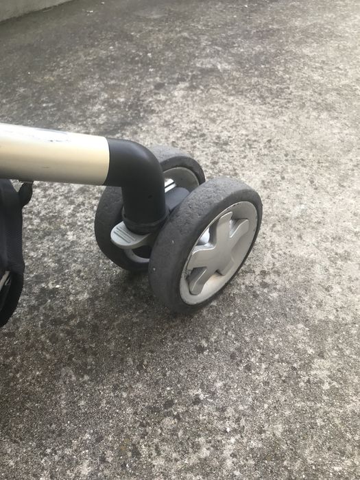 Бебешка количка-Quiny buzz