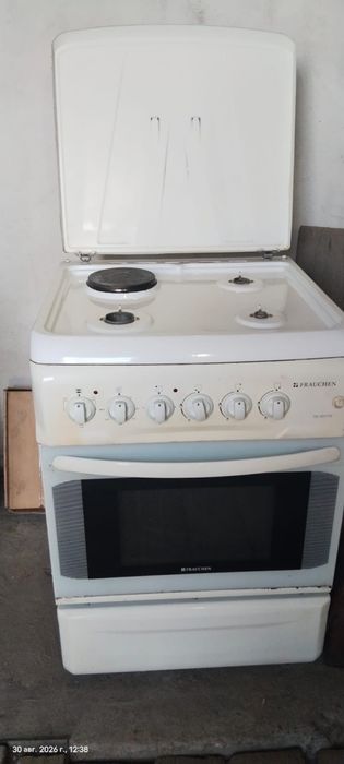 Продам газовую плиту