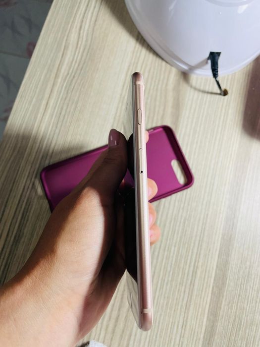 Vând iphone 8Plus 64Gb