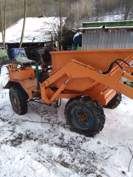 Vând, dumper, 4x4cu încărcător