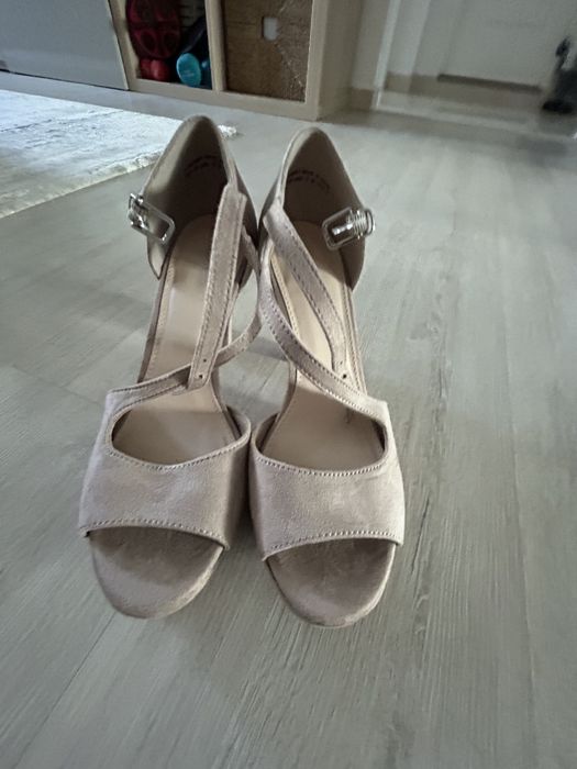 Sandale elegante bej