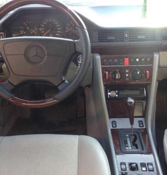 Mercedes-Benz w124 Limited edition