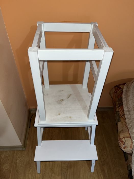 Монтесори помощна кула