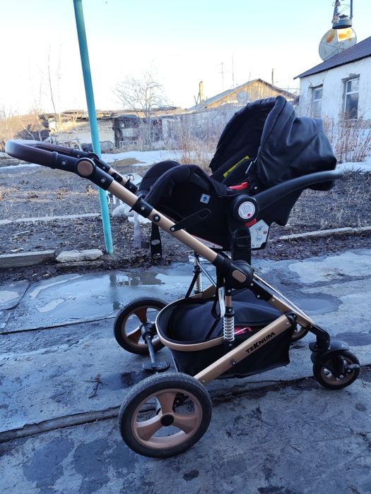 Продам коляску +автолюлька 3 в 1