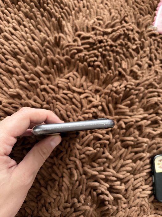 Продам iphone 11