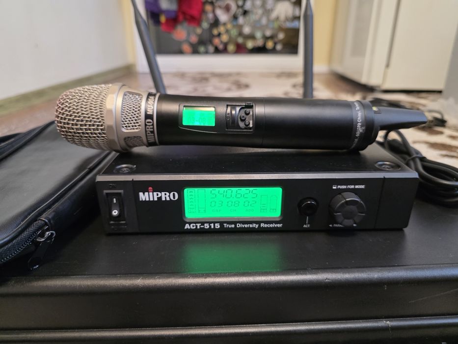Microfon  wireless MiPro(nu shure sennheiser akg )