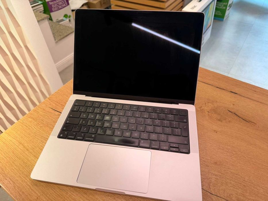 MacBook Pro 14 M1 Pro 16GB 512GB Factura & Garantie 24 Luni | Silver