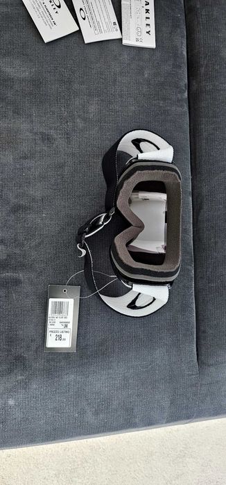 Oakley Flight Deck L 1000 lei