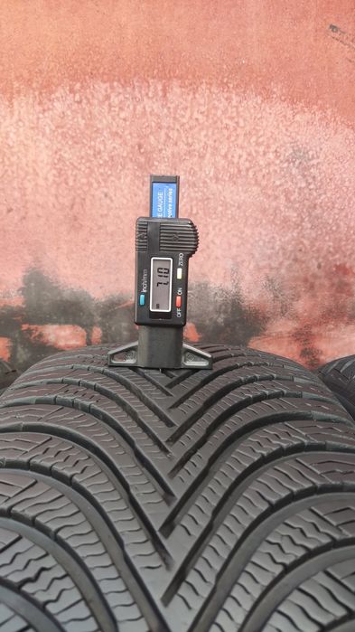 4бр.зимни гуми 215/55/16 Michelin Alpin5
