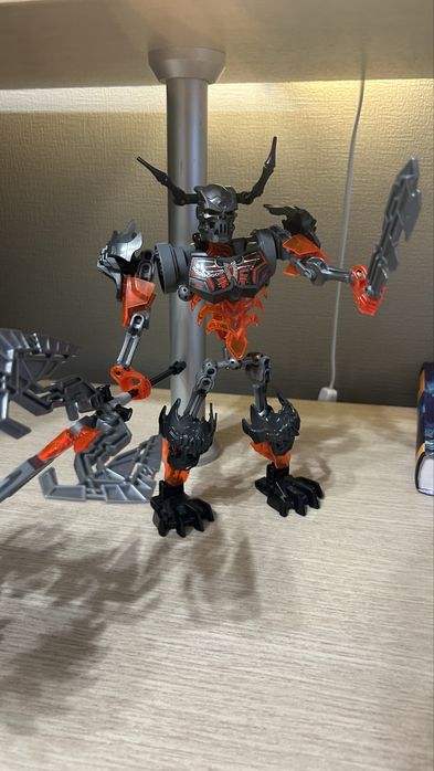 lego bionicle mask maker vs skull grinder