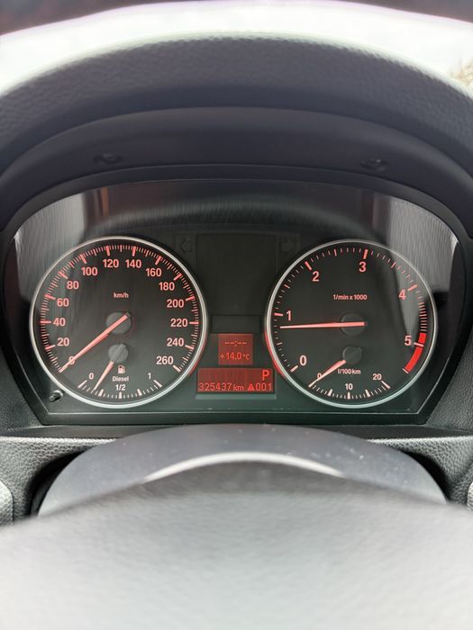 Bmw 320d 2008г .