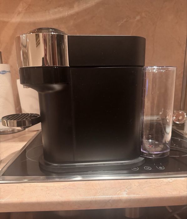 Кафемашина Nespresso by Delonghi