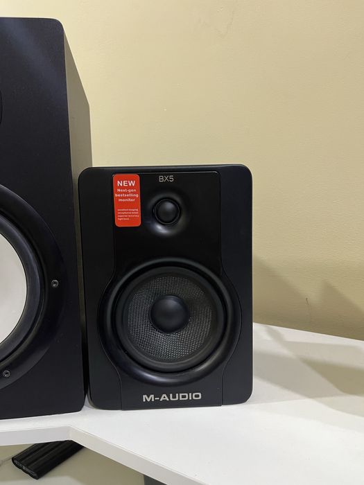 M audio bx5 sotiladi