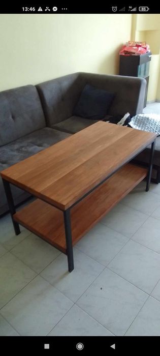 Холна маса от метал и масив различни видове