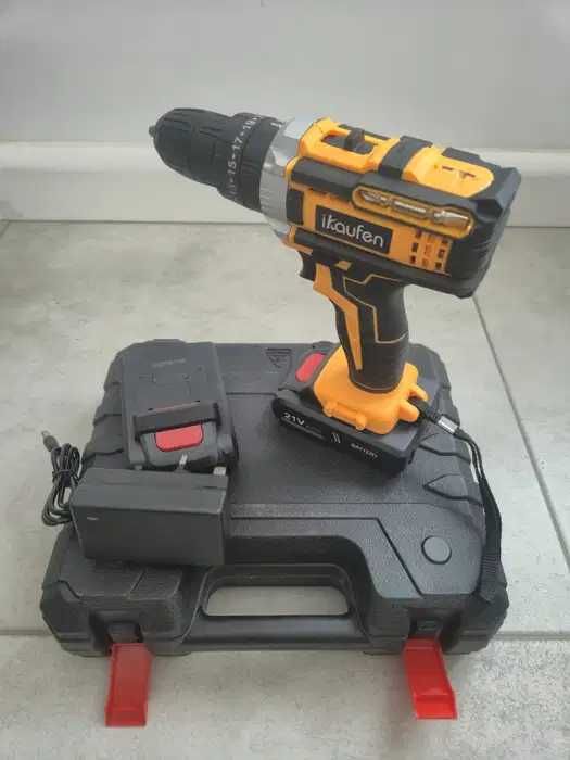 Bormașină cu acumulatori