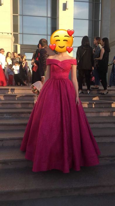 платье выпускное