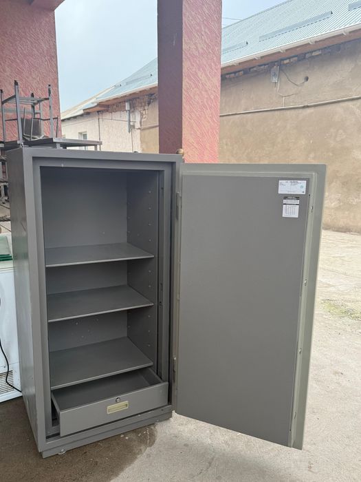 Сейф Отличный состояние