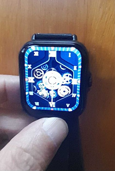 Продавам нов Смарт часовник