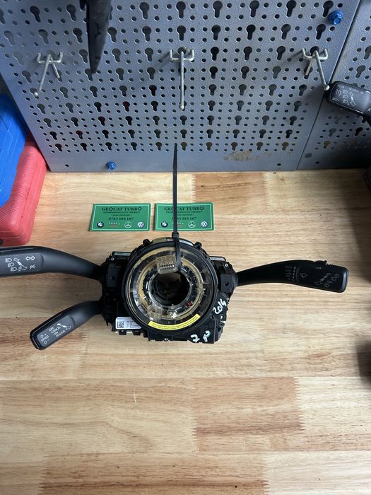 Spiră volan Volkswagen Touareg  7P 4H0 953 568 H