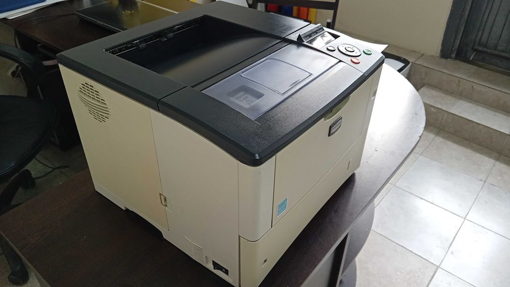 Отличен! Лазерен принтер Kyocera FS 2020D с дуплекс и мрежа