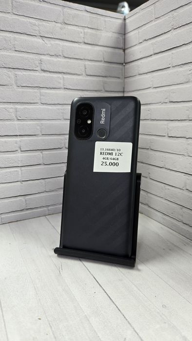 Redmi 12.      64гб